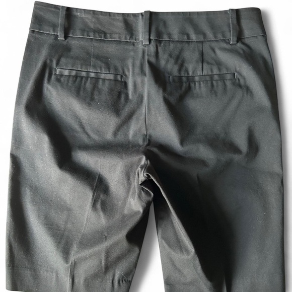 Ann Taylor The Boardwalk Shorts | Black Curvy Fit | Size 6 ๐ค - Picture 3 of 5